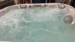 Jacuzzi J-335 Pre-Owned Hot Tub