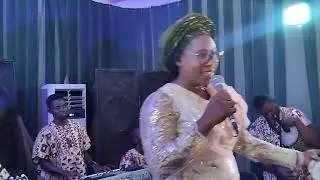 Grand Entrance @ INIOLUWA & OLUMIDE's WEDDING RECEPTION. ( Dance 1)RoJ Music team on stage.