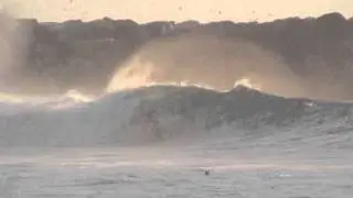 Nick Thomson - Barrel at Yamba North wall.MOD