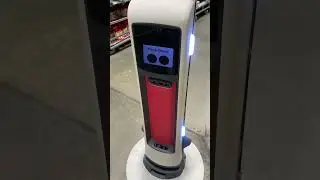 BJ&rsquo;s Wholesale Club Robot - Is it interactive with shopper?! #robot #bj&rsquo;s