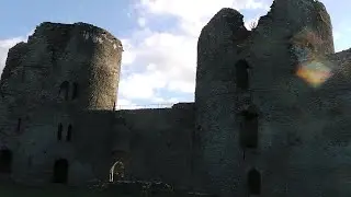 Exploring Cilgerran Castle