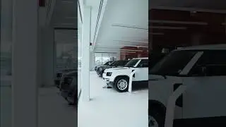 Land Rover Brooklyn Showroom