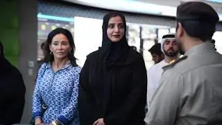 زيارة سعادة د.عائشة بن بشر مركز التحكم الذكي بمطار دبي الدولي