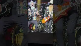 ZZ Top: Sharp Dressed Man wiggle, April 2 2025