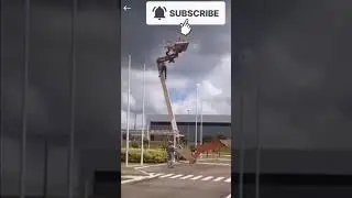 Safety Belt on Lift Platforms: Because Gravity Is Optional, Right?⚠️🏭Plataforma &mdash; Confia Que D&aacute;