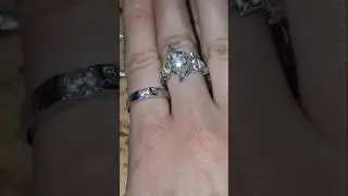 как же хочется клубники в шоколаде на 14 а не вот это всё😔 принимаю заказы t.me/KINETIKHM #handmade