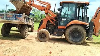 Jcb Tata Backhoe Machine Making A pond And Sonalika Di 35 Powertrack Euro 439 Tractor Trally 