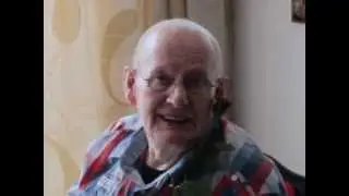 Rozen uitdelen zorgcentrum Jannes van der Sleeden, Hoogeveen