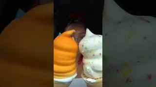 The MOST SATISFYING ice cream 🍦 😍 #asmr #mukbang