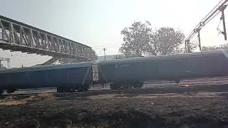 Automobile carriers train 