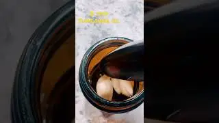 Quick remedy for an ear infection | garlic and sunflower oil | #herbalmedicine #herbs #garlic