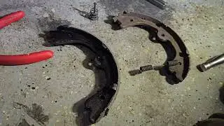 Rear parking brake pad replacement 2014 Infiniti Q50