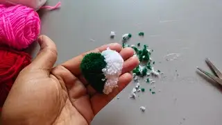 Super Easy pompom heart making with fork Amazing craft ideas with wool/ How to make yarn heart.