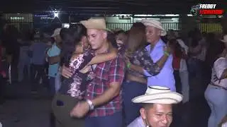 YA NO LLORA MI CORAZÓN - VICTOR BERNAL EN VIVO