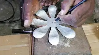 COMO HACER FLOR EN HOJALATA (DECORACIONES METALICAS)