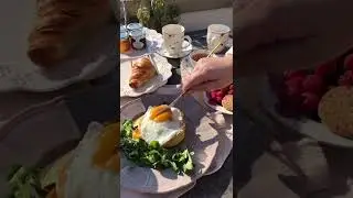 Brunch On The Terrace tiktok ellibigtime
