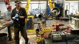REMOVING ROD AND PISTION WITH SEAL TOOL