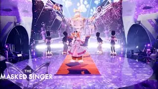 Queen Corgi Sings 