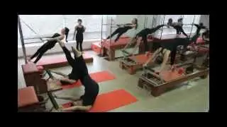 Aula coreografada de Pilates em Equipamentos- PHYSIO PILATES