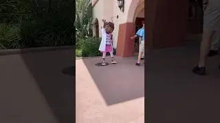 We love seeing roaming characters!! #themepark #disney #disneyworld #docmcstuffins #characters