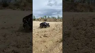 Unstoppable Sand RC Crawler 4x4 Toyota LC76 Suspension Work Test