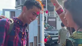 बस इसी पल का इंतज़ार था ♥️दुनिया की सारी ख़ुशी एक तरफ़ पतिदेव  के आने की ख़ुशी एक तरफ़ 😘