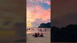 The most beautiful sunset spot in Thailand 🌅 #thailand #krabi #travel #beach #sunset #vacation #fyp