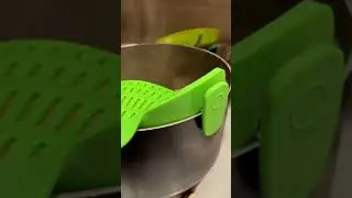 Kitchen Gizmo Snap N Strain Pot Strainer