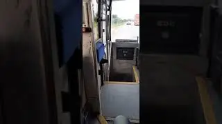 Superluxury bus v/s express bus (nalgonda to hyderabad) TS RTC overteck the Express  bus