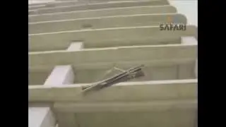 Mini Crane - lift props on construction site using JK mini crane