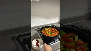 TEPSİ K&Ouml;FTESİ // ANA YEMEK #g&uuml;n&uuml;nmen&uuml;s&uuml; #yemektarifleri #keşfet