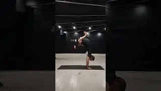 2025.02.22 My daily Yoga routine: balanceworkout, handstand, pinchamayurasana and others asanas