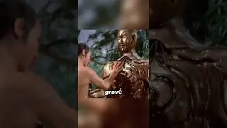 Un homme fabrique un homme de bronze pour pratiquer le kung-fu. #foryou #movie #kungfu #film