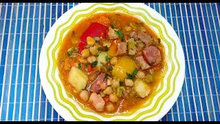 Puchero ( cozido Espanhol com grão de bico ) super saboroso.