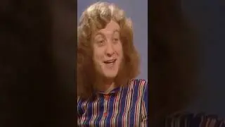 Noddy discusses how he keeps that voice in tiptop shape while on tour. #Slade #Vocals #Interview