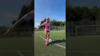 freestyle #ahorts #freestyle #viral #shortsfeed #fcbfemeni #freestylesoccer #soccerskills