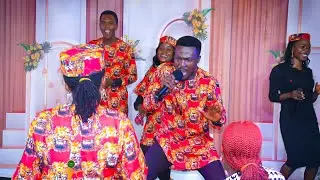 Praise Breaking limits medley. Give me chance oh I want to praise my God