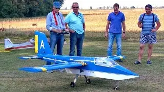 HUGE RC SHOCKJET TURBINE TRAINER JET MODEL FLIGHT DEMO / Celle Germany August 2016