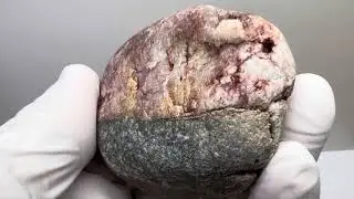 Unique dual color stone #uniquestones #gemstone #stone