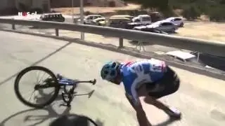 Hesjedal motor bike? (Doped bike with engine) / Bici a motore? Vuelta 2014