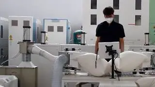 Automatic down feather pillow weighing and filling machine (2018)