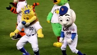 MLB Mascots Dancing