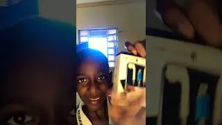 abrindo o fone para iPhone Cheque￼