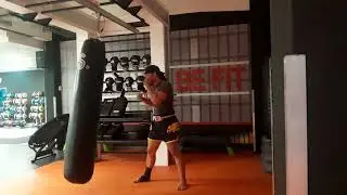 Intense Kickboxing Workout (HOLLAND) - Dutch Muay Thai Heavy-Bag #Boxing #Speed #Dutch #MartialArts