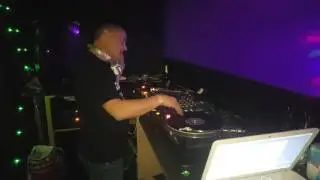 Ear Candy This Is House Mark Walsh Live