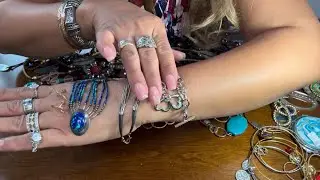 Распаковка загадочной шкатулки с украшениями!! #goodwill
