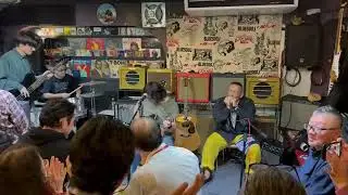 Stuff You Gotta Watch - live at Loose