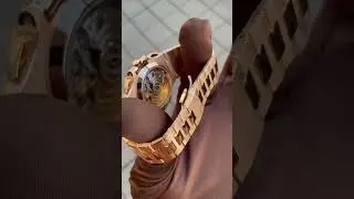 Price north of $300,000 USD. Rose gold beauty. Patek Philippe Nautilus 5980/1R 😍