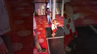 cute baby drance #shortvideo #bollywoodmovie #inigar #love