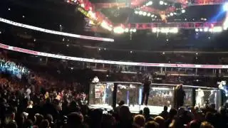 Bruce Buffer introduces Quinton 